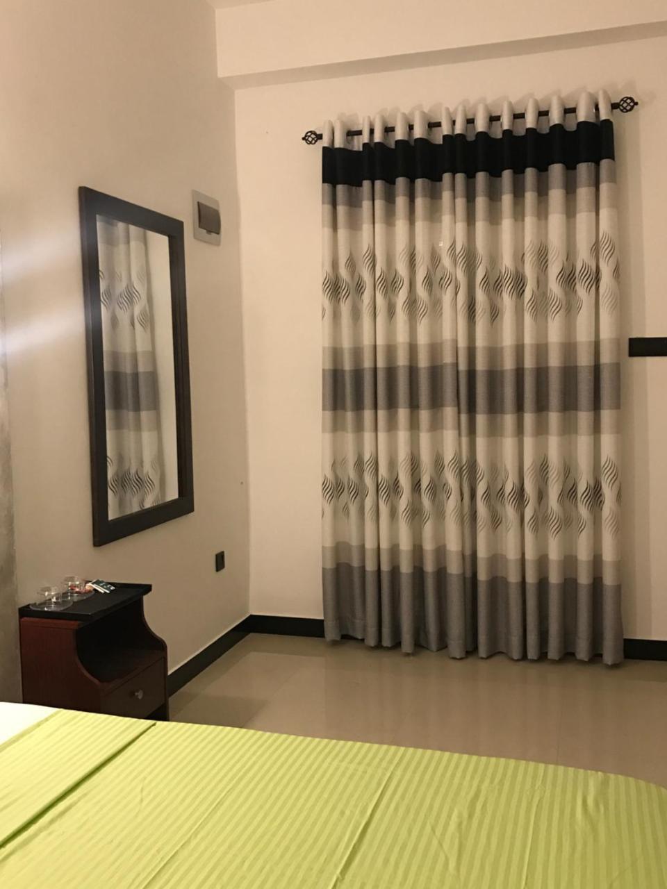Kingdom Gate Hotel Anuradhapura Kültér fotó