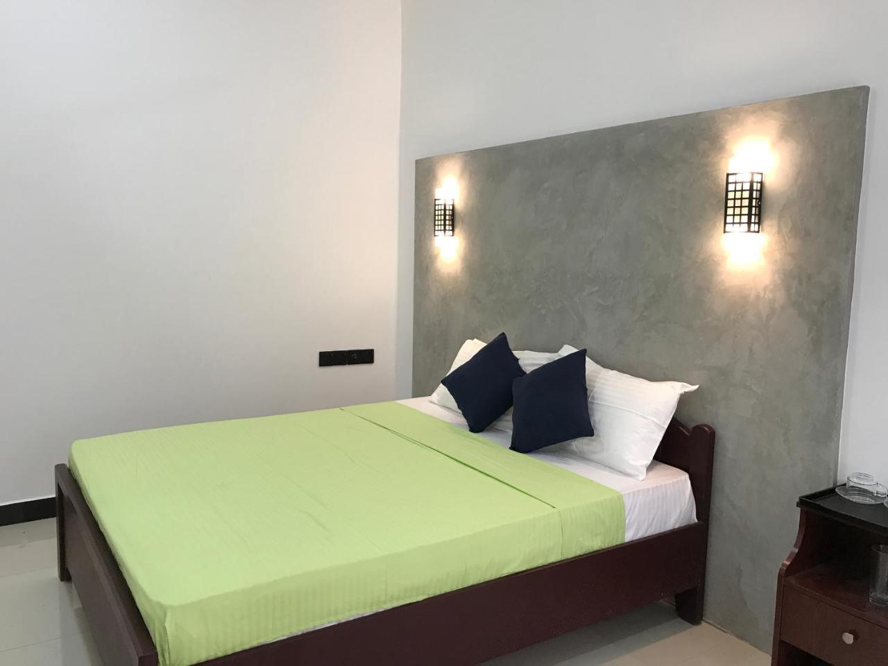 Kingdom Gate Hotel Anuradhapura Kültér fotó