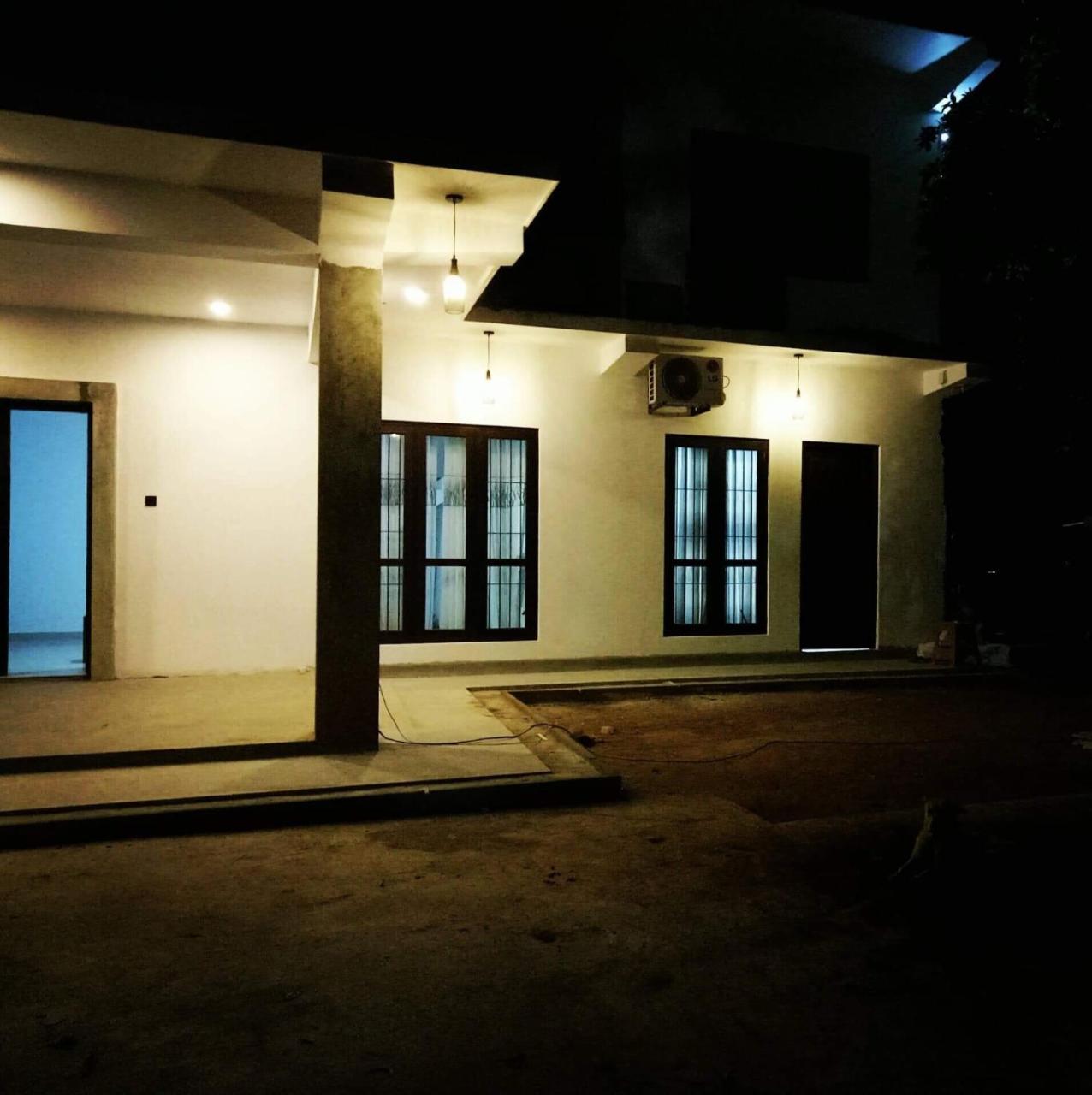 Kingdom Gate Hotel Anuradhapura Kültér fotó