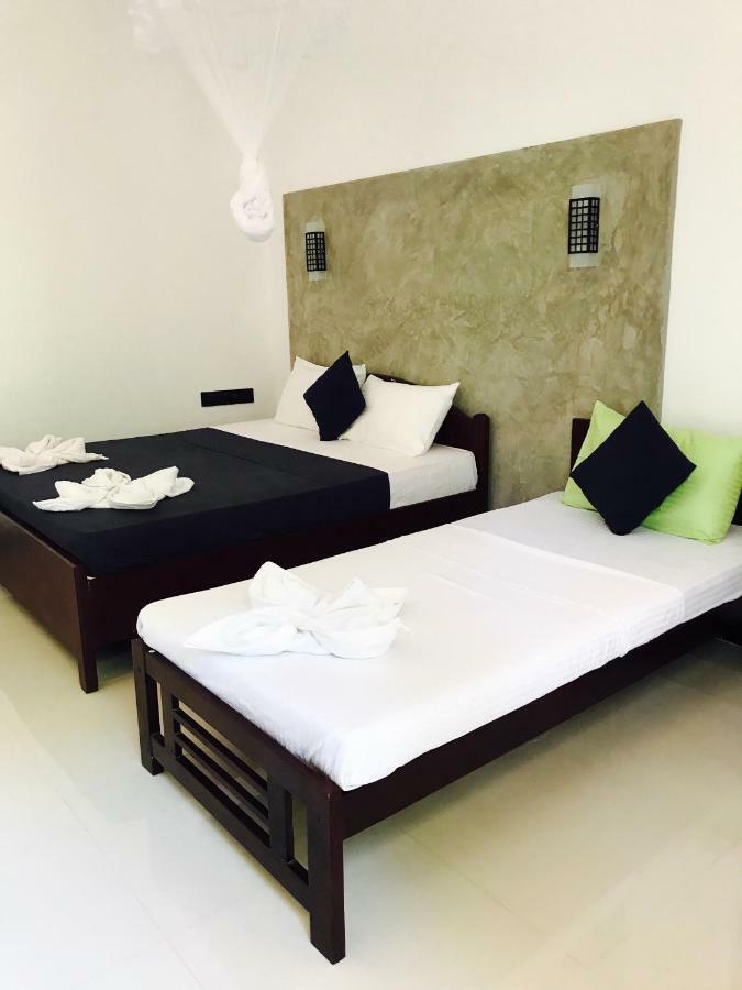 Kingdom Gate Hotel Anuradhapura Kültér fotó