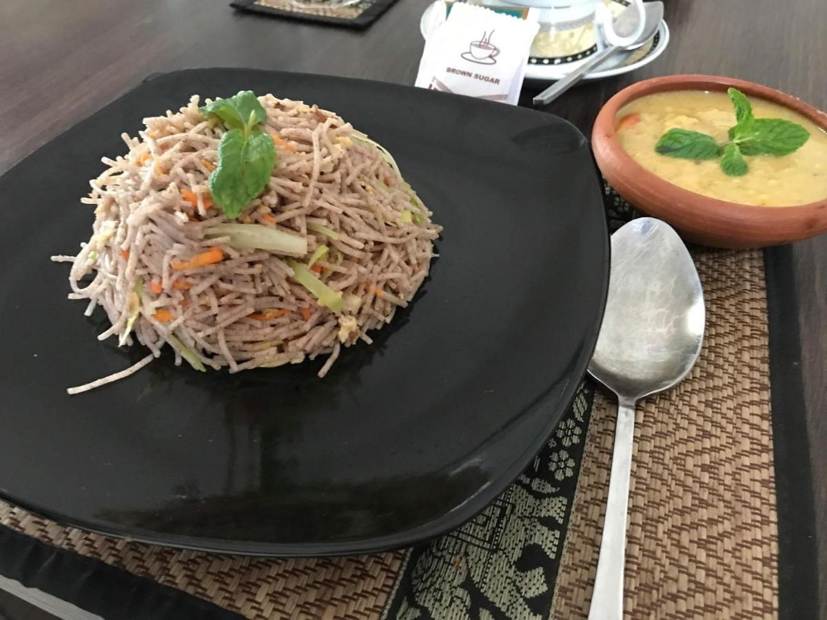 Kingdom Gate Hotel Anuradhapura Kültér fotó